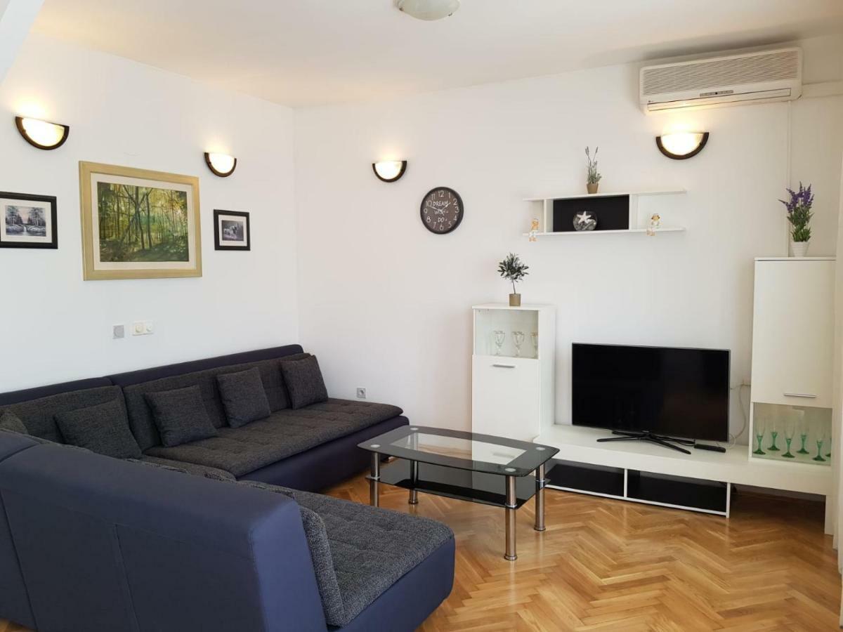 Apartment Mate Каштела Экстерьер фото