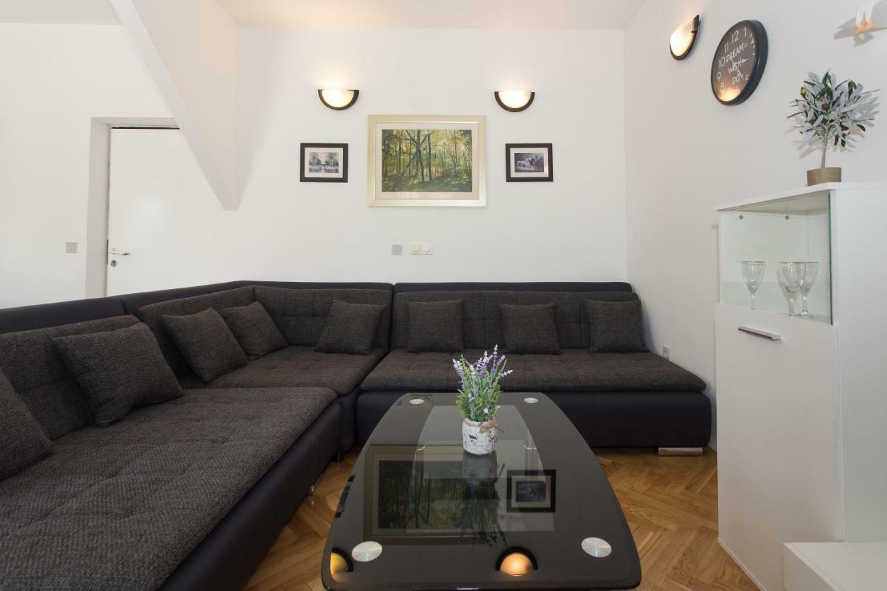 Apartment Mate Каштела Экстерьер фото